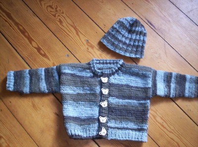 strickjacke und mtze