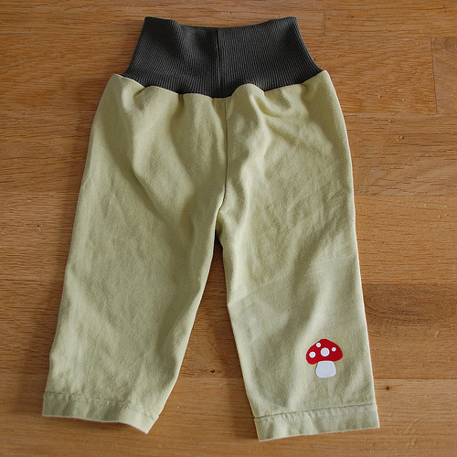Und von Vorne - sieht die Hose so aus.