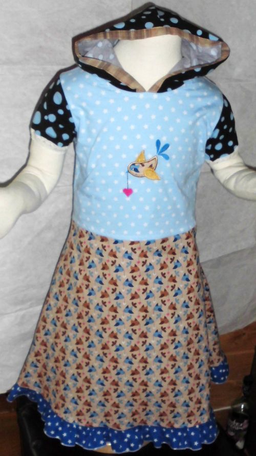 Kapuzenkleid