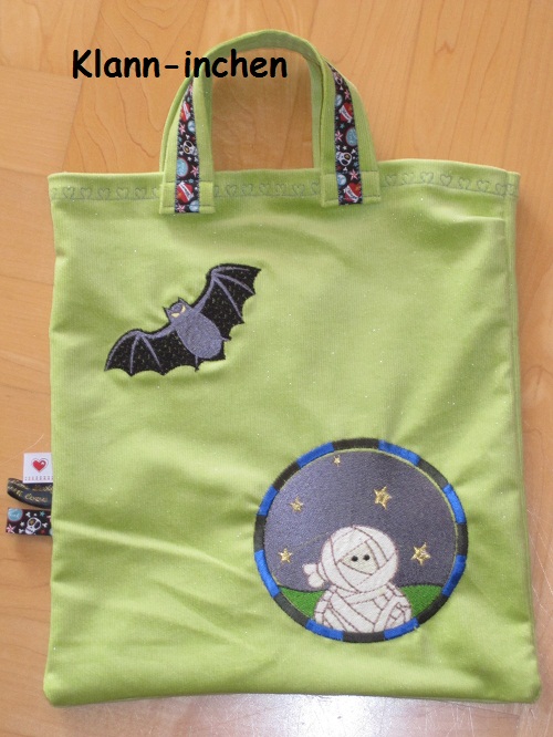 Tasche fr den Fltenuntericht, die andere Seite