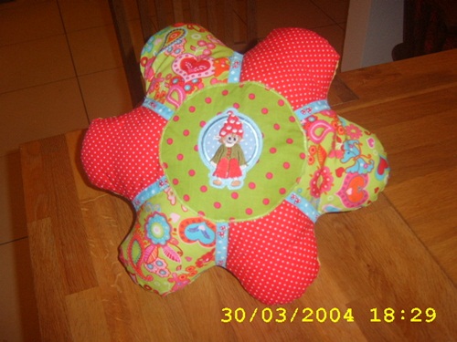 Flowerpowerpillow