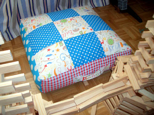 Der Sitzbegleiter im Jungenzimmer