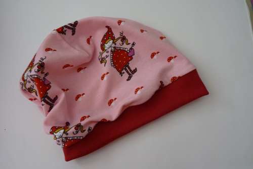 Frl. Rosenrot Beanie