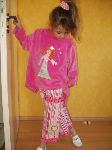 Greetje Hose mit Zipfelshirt