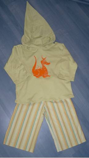 ZIPFELPULLI UND ROOS-HOSE EINFACH :-)
