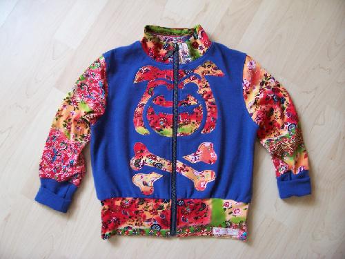 Jacke mit Bulldogge