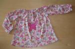 Hannah aus rosa Jersey mit Velours-Schmetterling Hannah aus rosa Jersey mit Velours-Schmetterling
