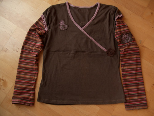 Engelchen Shirt in schokobraun mit rosa...