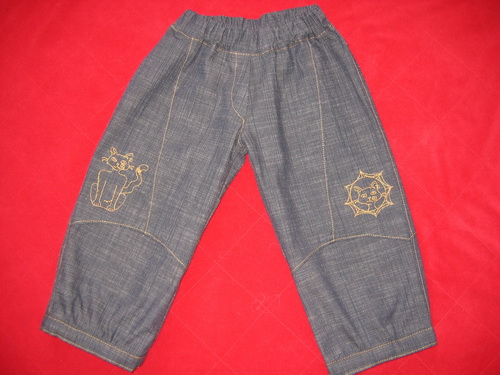 Hose mit Hexe Muhme Krume dateien von vorne