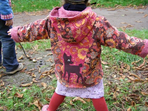 herbstliche orella mit reh