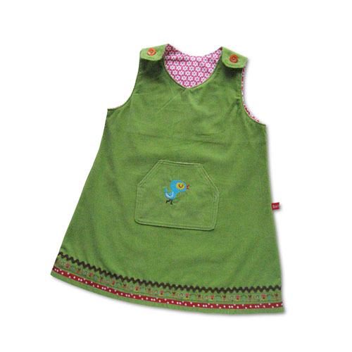 kleines cordtrgerkleid...