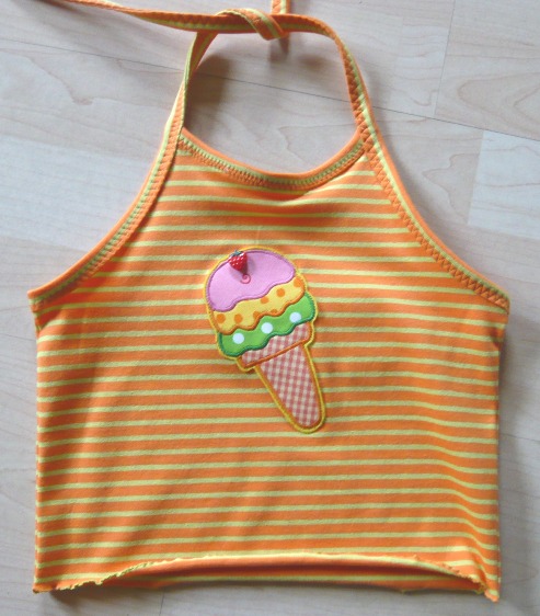 Ein Neckholdertop...
