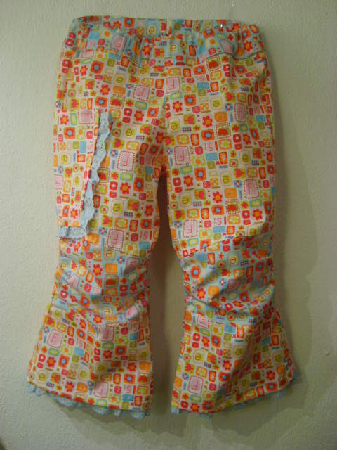 Eine Hose ............