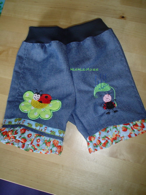 eine kurze Hose...