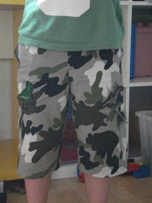 Unsere Dinohose...