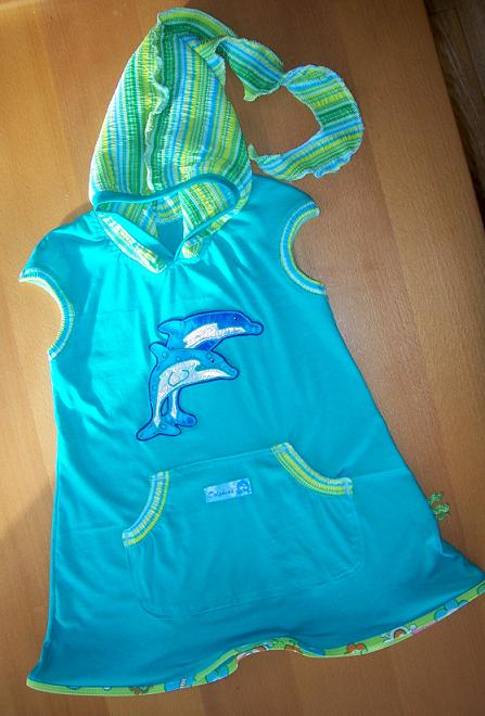 Wunschkleidchen mit Delfinen