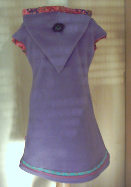 lla AMELIE-Kleid von hinten....