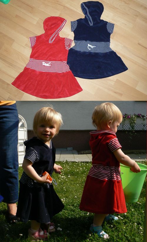 Kleider im Marine-Look