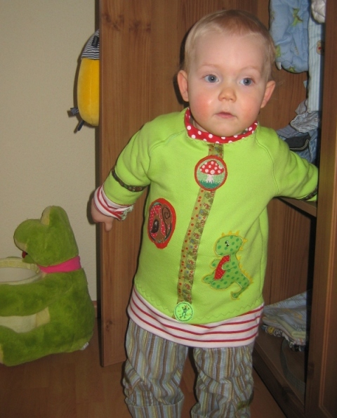 Zoe und Halsbndchen