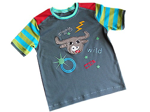 * Z�hne zeigen * F�hr *