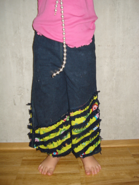 Jeans in Chenille Technik