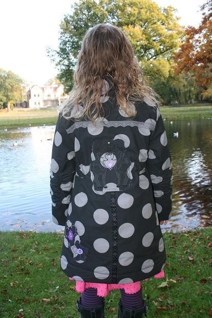 Hinter TONI