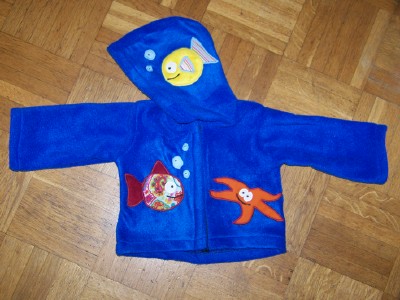 Babyjacke mit Meerestieren...