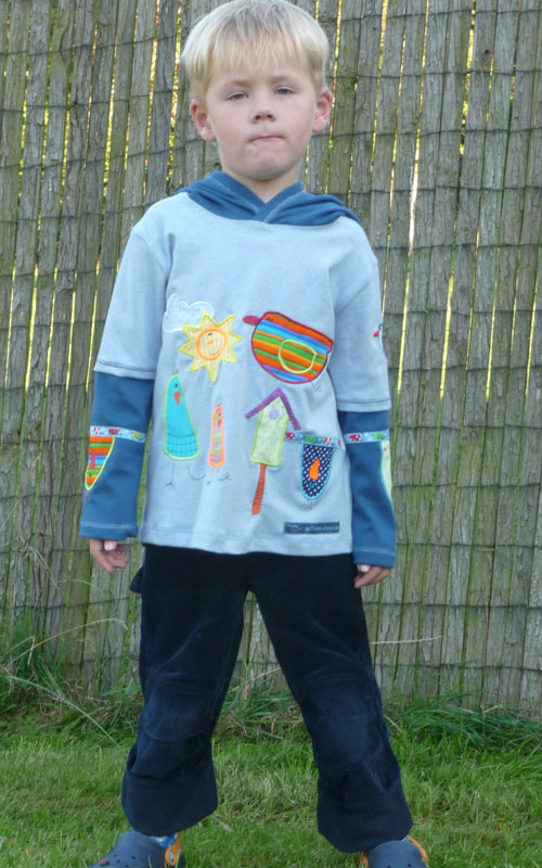 Ein Imke-Kurzarmshirt ...