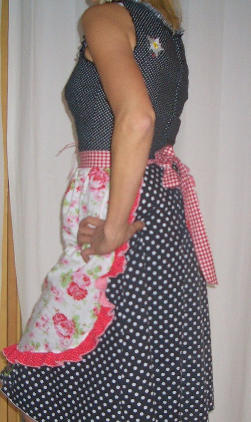 Dirndl Rckseite mit Edelwei als"Tatoo"