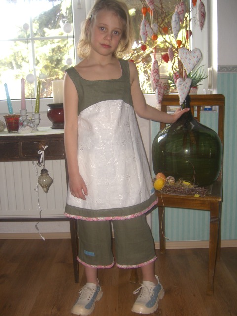 Leinen-Kombi fr Emma-Hermine