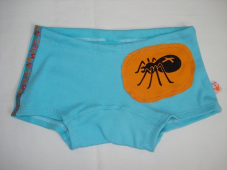 Dem fleckigen Pulli...