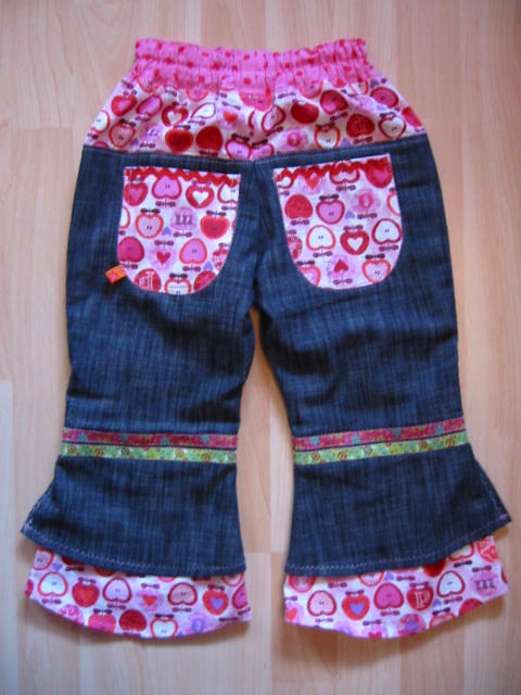 Jeans-Yelena...