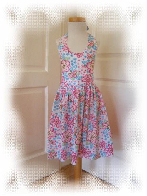 Neckholderkleid