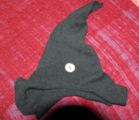gestrickter Hexenhut