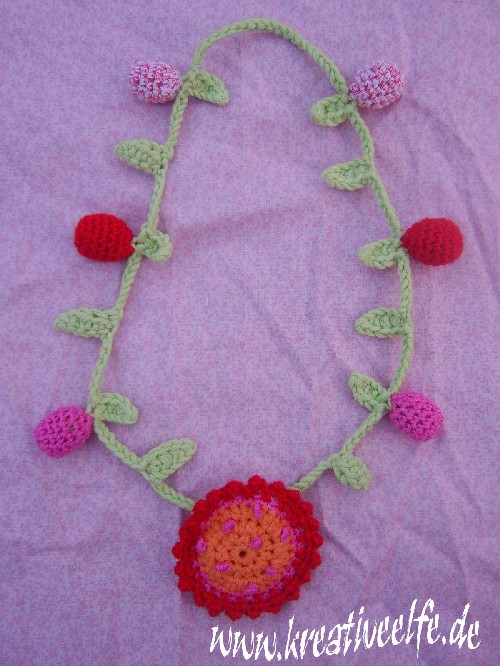*~*  "Trendy" Kirsch-Kette  *~*
