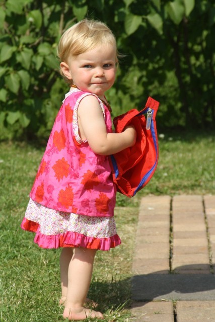 Matilda in Sommerkombi