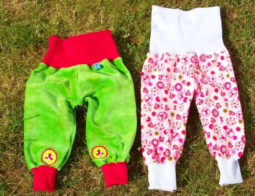 2 Babyhosen