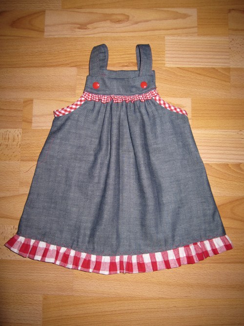 Kleid Ottobre 3/2011