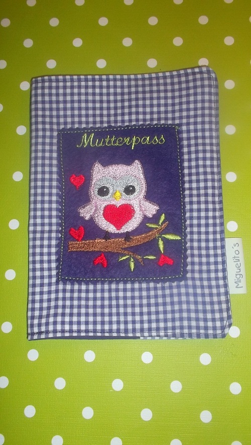 eine Mutterpasshlle....fr....