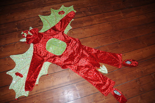 ein gefhrlicher ROTER drache