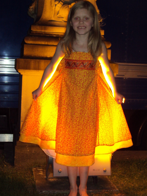 Feliz, das Partykleid