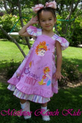 Fancy Nancy Feliz Dress