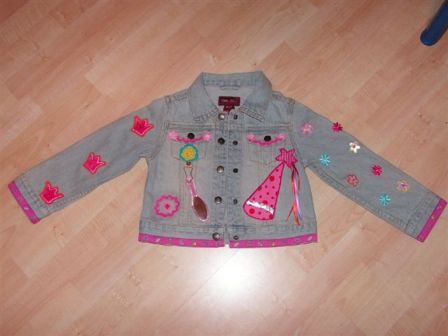 alte Jeansjacke - neuer Look