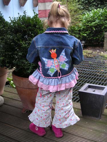 Schmetterlings-Jeansjacke
