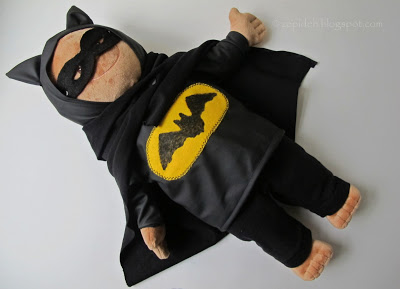 Batman-Kostm aus Stoffresten