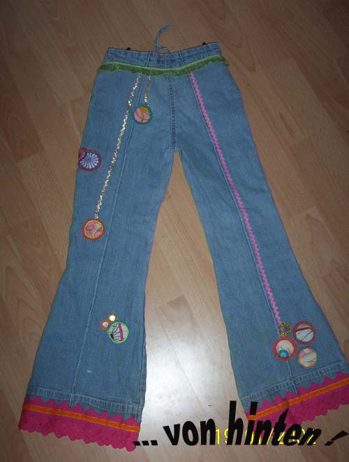 ... hier die alte / neue Jeans von hinten ...