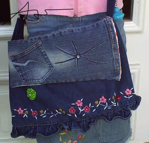 Jeanstasche aus abgelegtem Jeansrock