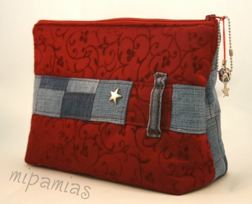 Kosmetiktasche aus Jeans und altem Top
