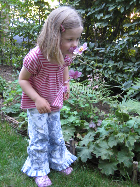 Ylva mit Dortje von hinten