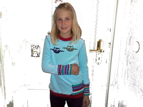 Antonia mit bunten  Strickbndchen